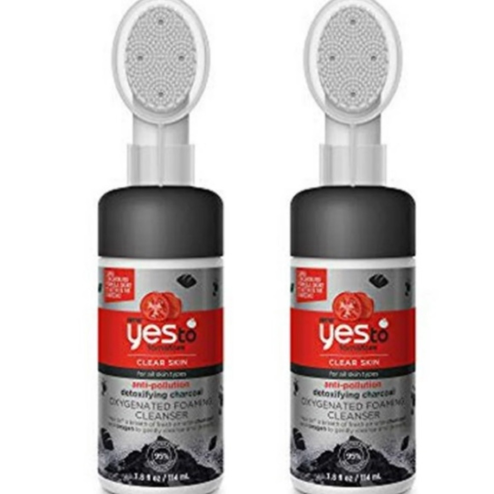 Yes To Tomatoes Clear Skin Detoxifying Charcoal Face Cleanser 3.8 oz x 2 Packs